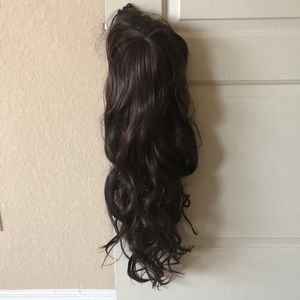 Long brunette wig